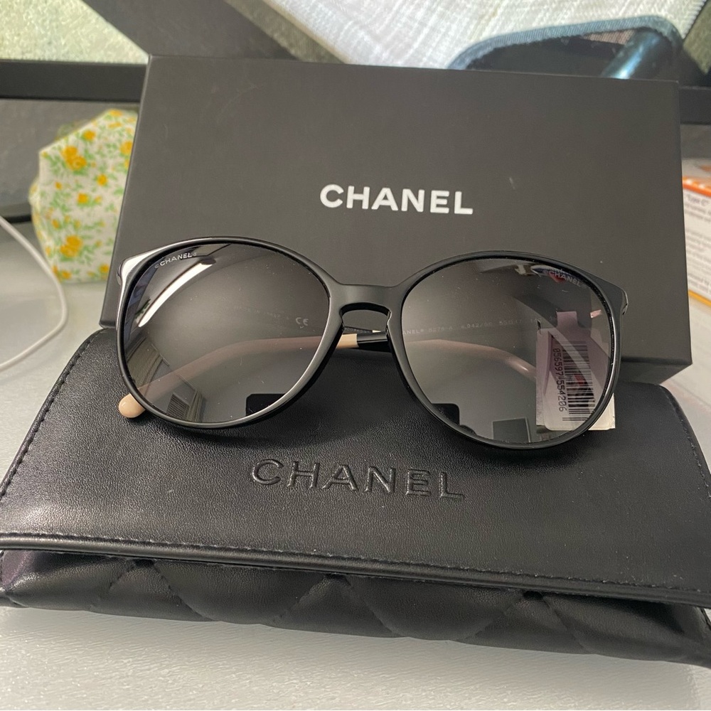 CHANEL Sunglasses